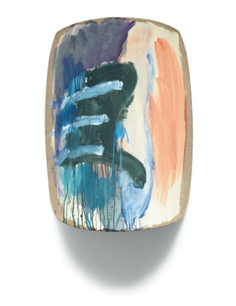 ران گورچف در اواخر دهه شصت میلادی شروع به ساختن نقاشی‌های رنگ روغن بر روی بومهای مقعر و محدب کرد. آثار وی ترکیبی بین نقاشی و مجسمه سازی است که با رفتاری منحصر به فرد خود را به مخاطب ارائه می‌دهد.